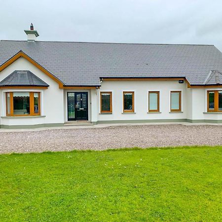 Villa An Ghlaise Bheag Listowel Exterior foto